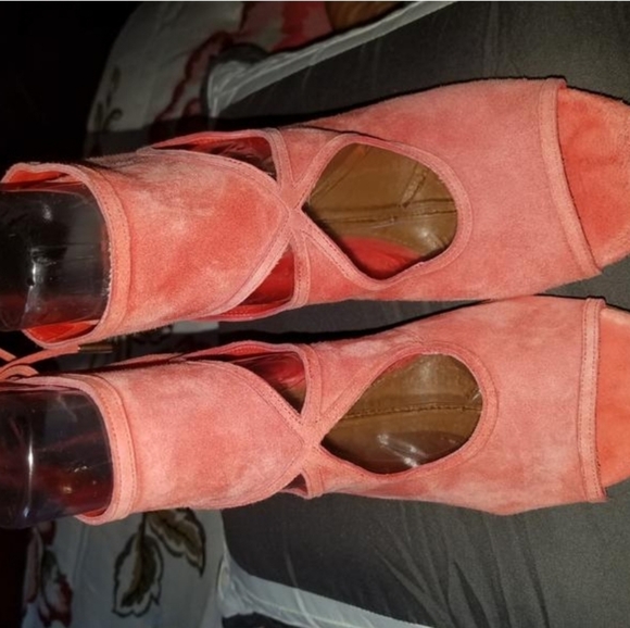 Peach Sexy thing pumps in size 8 - Picture 8 of 8